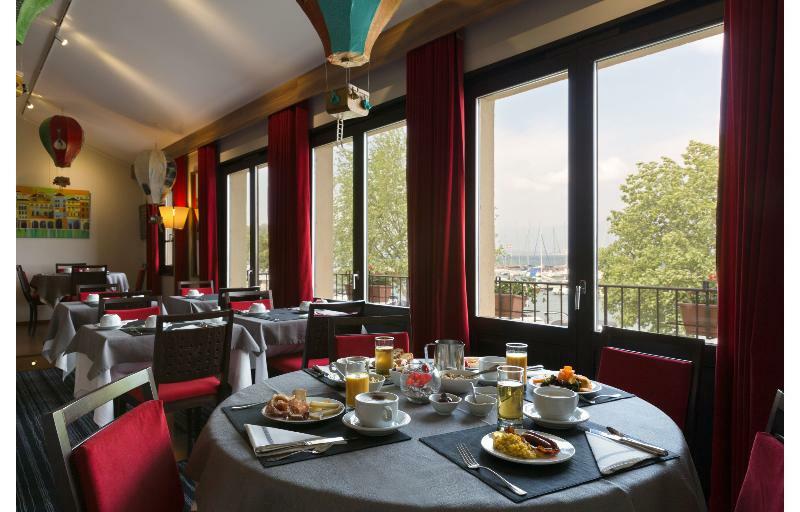 إيفوار Hotel Le Jules Verne المظهر الخارجي الصورة